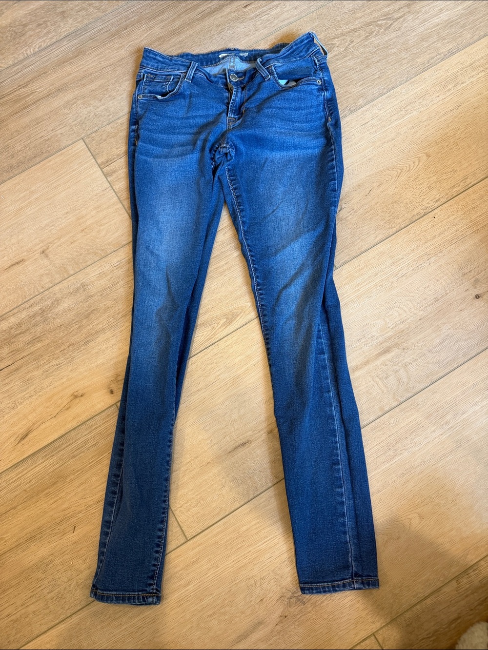 Old Navy Women's Skinny Jeans in Dark Blue Stretch Denim